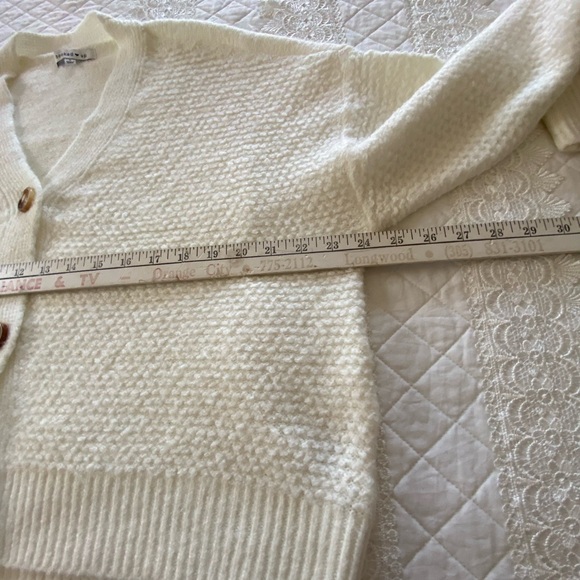 Hooked❤️Up Boxy Cream Cardigan Sweater Cozy Coastal Grandma Size Large - Picture 10 of 12